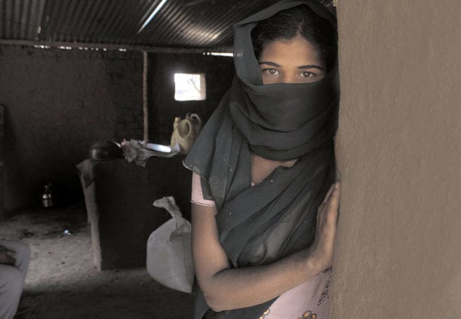 25 अप्रैल 2012: तस्वीरों में इंडिया टुडे | पढ़ें इंडिया 25 अप्रैल 2012: तस्वीरों में इंडिया टुडे | <a style='COLOR: #d71920' href='http://bit.ly/indiatoday-hindi-section' target='_blank'>पढ़ें इंडिया