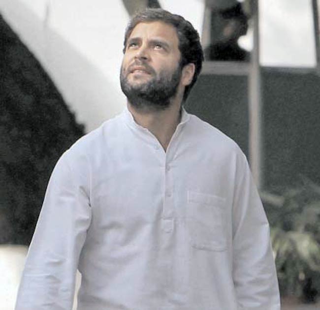 18 अप्रैल 2012: तस्‍वीरों में इंडिया टुडे | <a style='COLOR: #d71920' href='http://bit.ly/indiatoday-hindi-section' target='_blank'>पढ़ें इंडिया