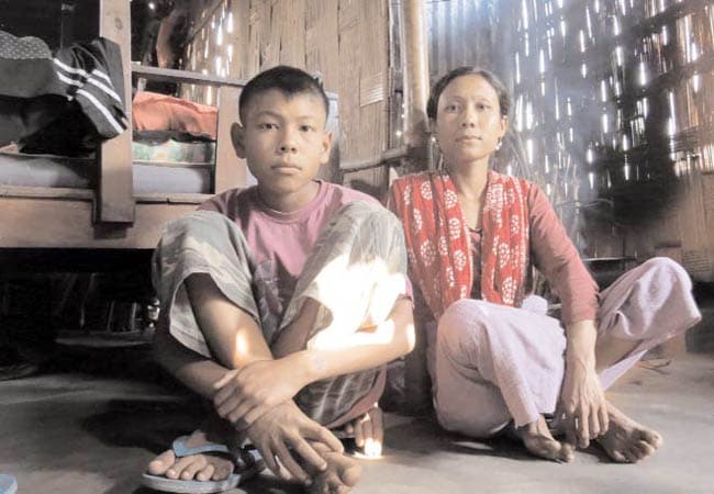 30 मई 2012: तस्वीरों में इंडिया टुडे | पढ़ें इंडिया 30 मई 2012: तस्वीरों में इंडिया टुडे | <a style='COLOR: #d71920' href='http://bit.ly/indiatoday-hindi-section' target='_blank'>पढ़ें इंडिया