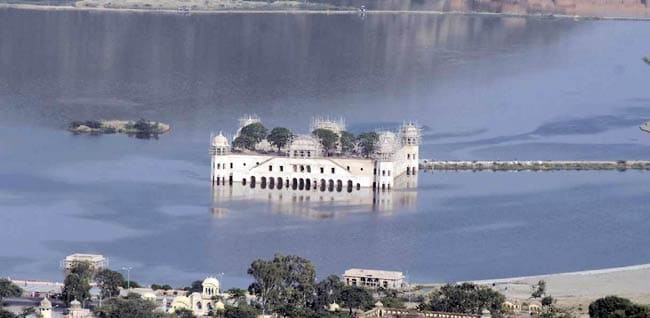 30 मई 2012: तस्वीरों में इंडिया टुडे | पढ़ें इंडिया 30 मई 2012: तस्वीरों में इंडिया टुडे | <a style='COLOR: #d71920' href='http://bit.ly/indiatoday-hindi-section' target='_blank'>पढ़ें इंडिया