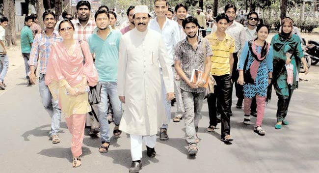 30 मई 2012: तस्वीरों में इंडिया टुडे | पढ़ें इंडिया 30 मई 2012: तस्वीरों में इंडिया टुडे | <a style='COLOR: #d71920' href='http://bit.ly/indiatoday-hindi-section' target='_blank'>पढ़ें इंडिया