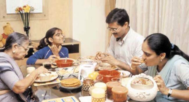 27 जून 2012: तस्वीरों में इंडिया टुडे | पढ़ें इंडिया 27 जून 2012: तस्वीरों में इंडिया टुडे | <a style='COLOR: #d71920' href='http://bit.ly/indiatoday-hindi-section' target='_blank'>पढ़ें इंडिया