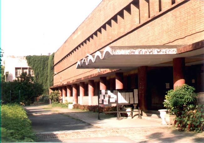 देश के 10 सर्वश्रेष्‍ठ आर्ट्स कॉलेज | <a style='COLOR: #d71920' href='http://bit.ly/M1wp09'