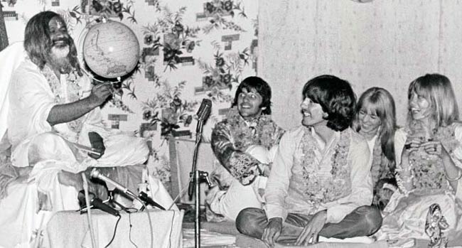 4 जुलाई 2012: तस्‍वीरों में इंडिया टुडे | <a style='COLOR: #d71920' href='http://bit.ly/indiatoday-hindi-section' target='_blank'>पढ़ें इंडिया