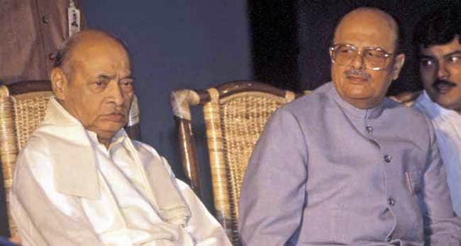 11 जुलाई 2012: तस्वीरों में इंडिया टुडे | पढ़ें इंडिया 11 जुलाई 2012: तस्वीरों में इंडिया टुडे | <a style='COLOR: #d71920' href='http://bit.ly/indiatoday-hindi-section' target='_blank'>पढ़ें इंडिया