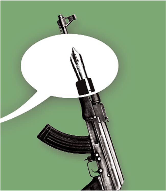 11 जुलाई 2012: तस्‍वीरों में इंडिया टुडे | <a style='COLOR: #d71920' href='http://bit.ly/indiatoday-hindi-section' target='_blank'>पढ़ें इंडिया