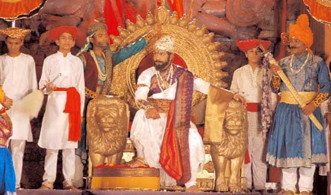 11 जुलाई 2012: तस्वीरों में इंडिया टुडे | पढ़ें इंडिया 11 जुलाई 2012: तस्वीरों में इंडिया टुडे | <a style='COLOR: #d71920' href='http://bit.ly/indiatoday-hindi-section' target='_blank'>पढ़ें इंडिया