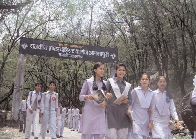 01 अगस्त 2012: तस्वीरों में इंडिया टुडे | पढ़ें इंडिया 01 अगस्त 2012: तस्वीरों में इंडिया टुडे | <a style='COLOR: #d71920' href='http://bit.ly/indiatoday-hindi-section' target='_blank'>पढ़ें इंडिया