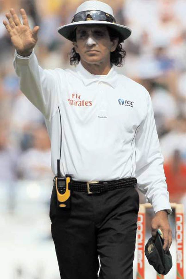 29 अगस्त 2012: तस्वीरों में इंडिया टुडे | पढ़ें इंडिया 29 अगस्त 2012: तस्वीरों में इंडिया टुडे | <a style='COLOR: #d71920' href='http://bit.ly/indiatoday-hindi-section' target='_blank'>पढ़ें इंडिया