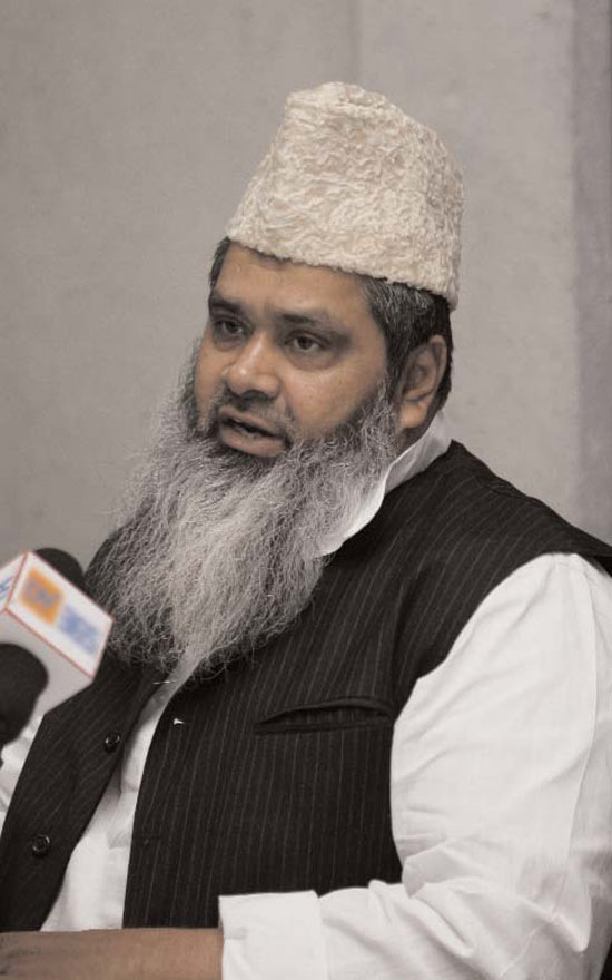 29 अगस्त 2012: तस्वीरों में इंडिया टुडे | पढ़ें इंडिया 29 अगस्त 2012: तस्वीरों में इंडिया टुडे | <a style='COLOR: #d71920' href='http://bit.ly/indiatoday-hindi-section' target='_blank'>पढ़ें इंडिया