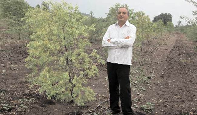 5 सितंबर 2012: तस्वीरों में इंडिया टुडे | पढ़ें इंडिया 5 सितंबर 2012: तस्वीरों में इंडिया टुडे | <a style='COLOR: #d71920' href='http://bit.ly/indiatoday-hindi-section' target='_blank'>पढ़ें इंडिया