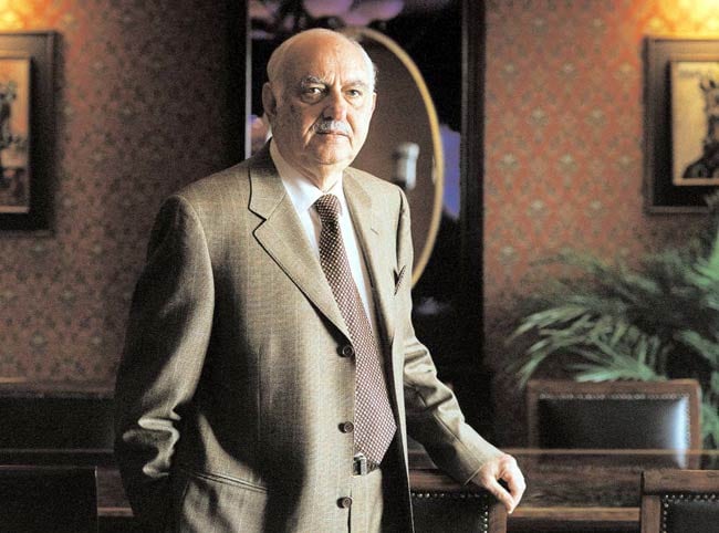 29 अगस्त 2012: तस्वीरों में इंडिया टुडे | पढ़ें इंडिया 29 अगस्त 2012: तस्वीरों में इंडिया टुडे | <a style='COLOR: #d71920' href='http://bit.ly/indiatoday-hindi-section' target='_blank'>पढ़ें इंडिया