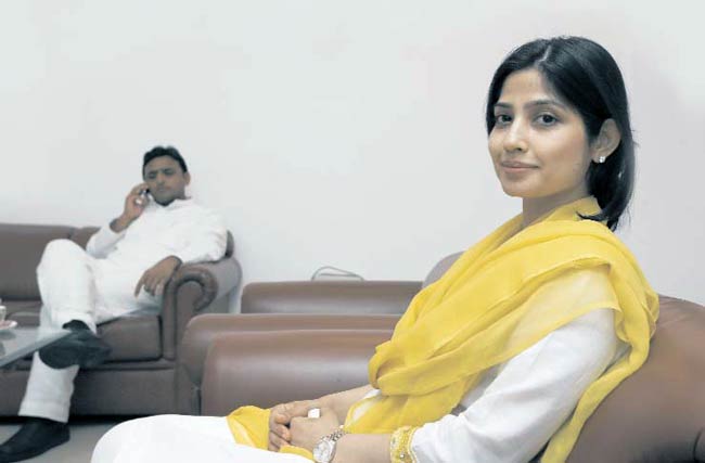 एलिट डॉटर एंड वाइव्‍स क्‍लब | <a style='COLOR: #d71920' href='http://bit.ly/ORMKZ7'