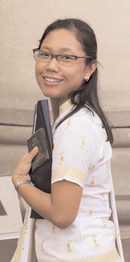 एलिट डॉटर एंड वाइव्स क्लब | <a style='COLOR: #d71920' href='http://bit.ly/ORMKZ7' एलिट डॉटर एंड वाइव्स क्लब | <a style='COLOR: #d71920' href='http://bit.ly/ORMKZ7'