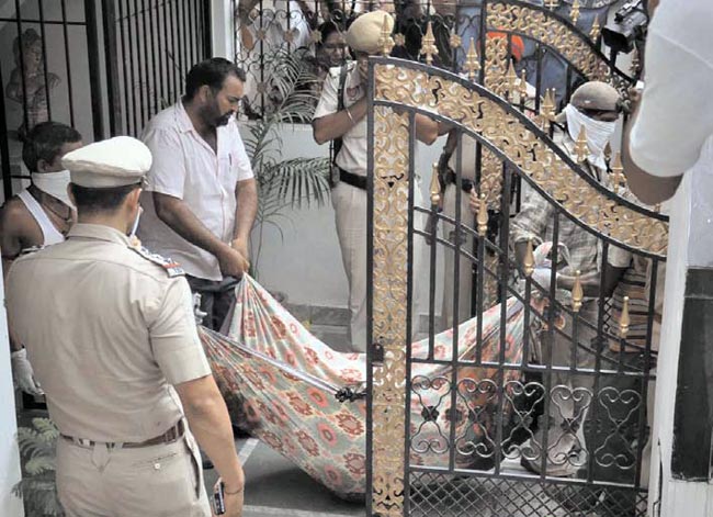 26 सितंबर 2012: तस्‍वीरों में इंडिया टुडे | <a style='COLOR: #d71920' href='http://bit.ly/indiatoday-hindi-section' target='_blank'>पढ़ें इंडिया