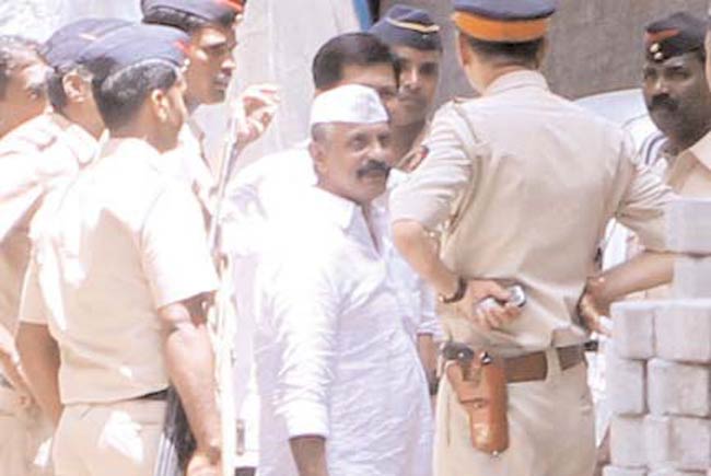 12 सितंबर 2012: तस्‍वीरों में इंडिया टुडे | <a style='COLOR: #d71920' href='http://bit.ly/indiatoday-hindi-section' target='_blank'>पढ़ें इंडिया