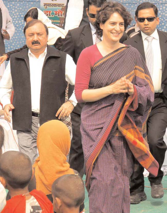 12 सितंबर 2012: तस्‍वीरों में इंडिया टुडे | <a style='COLOR: #d71920' href='http://bit.ly/indiatoday-hindi-section' target='_blank'>पढ़ें इंडिया