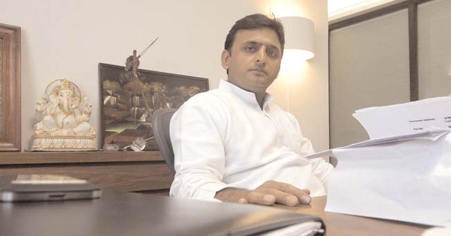 12 सितंबर 2012: तस्‍वीरों में इंडिया टुडे | <a style='COLOR: #d71920' href='http://bit.ly/indiatoday-hindi-section' target='_blank'>पढ़ें इंडिया