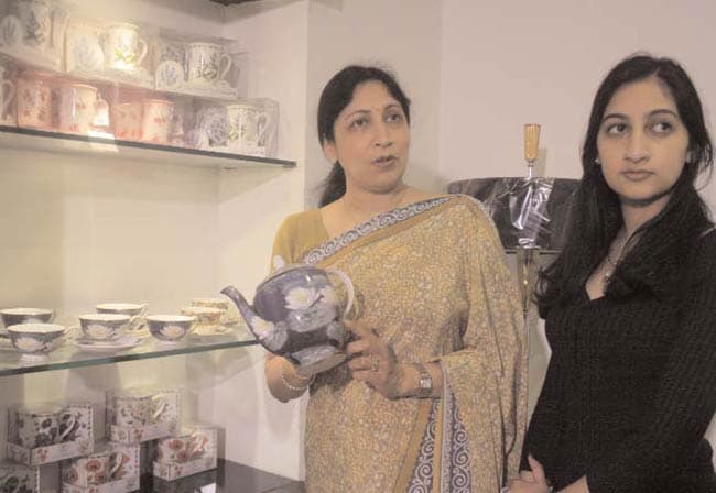 12 सितंबर 2012: तस्वीरों में इंडिया टुडे | पढ़ें इंडिया 12 सितंबर 2012: तस्वीरों में इंडिया टुडे | <a style='COLOR: #d71920' href='http://bit.ly/indiatoday-hindi-section' target='_blank'>पढ़ें इंडिया