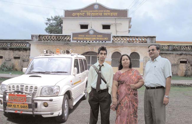 12 सितंबर 2012: तस्‍वीरों में इंडिया टुडे | <a style='COLOR: #d71920' href='http://bit.ly/indiatoday-hindi-section' target='_blank'>पढ़ें इंडिया