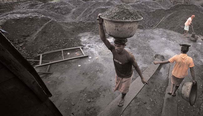 19 सितंबर 2012: तस्वीरों में इंडिया टुडे | पढ़ें इंडिया 19 सितंबर 2012: तस्वीरों में इंडिया टुडे | <a style='COLOR: #d71920' href='http://bit.ly/indiatoday-hindi-section' target='_blank'>पढ़ें इंडिया