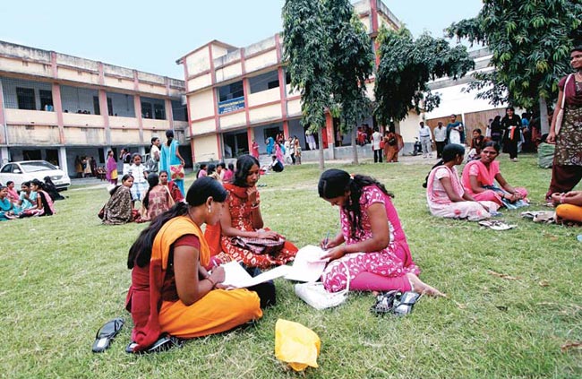 26 सितंबर 2012: तस्‍वीरों में इंडिया टुडे | <a style='COLOR: #d71920' href='http://bit.ly/indiatoday-hindi-section' target='_blank'>पढ़ें इंडिया