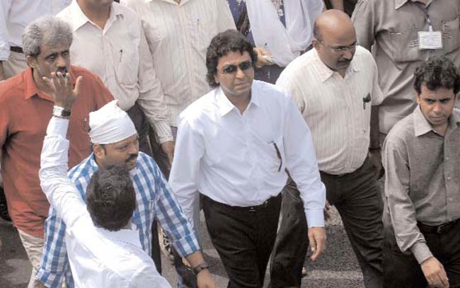 12 सितंबर 2012: तस्‍वीरों में इंडिया टुडे | <a style='COLOR: #d71920' href='http://bit.ly/indiatoday-hindi-section' target='_blank'>पढ़ें इंडिया