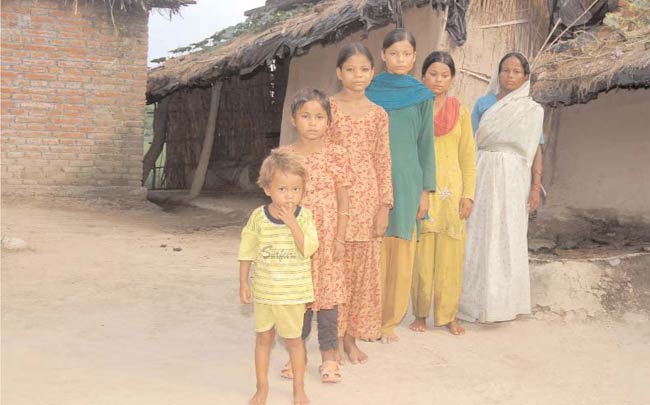 19 सितंबर 2012: तस्‍वीरों में इंडिया टुडे | <a style='COLOR: #d71920' href='http://bit.ly/indiatoday-hindi-section' target='_blank'>पढ़ें इंडिया