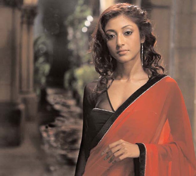 17 अक्टूबर 2012: तस्वीरों में इंडिया टुडे | पढ़ें 17 अक्टूबर 2012: तस्वीरों में इंडिया टुडे | <a style='COLOR: #d71920' href='http://bit.ly/indiatoday-hindi-section' target='_blank'>पढ़ें