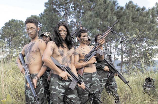 17 अक्टूबर 2012: तस्वीरों में इंडिया टुडे | पढ़ें 17 अक्टूबर 2012: तस्वीरों में इंडिया टुडे | <a style='COLOR: #d71920' href='http://bit.ly/indiatoday-hindi-section' target='_blank'>पढ़ें