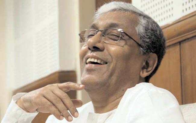 17 अक्टूबर 2012: तस्वीरों में इंडिया टुडे | पढ़ें 17 अक्टूबर 2012: तस्वीरों में इंडिया टुडे | <a style='COLOR: #d71920' href='http://bit.ly/indiatoday-hindi-section' target='_blank'>पढ़ें