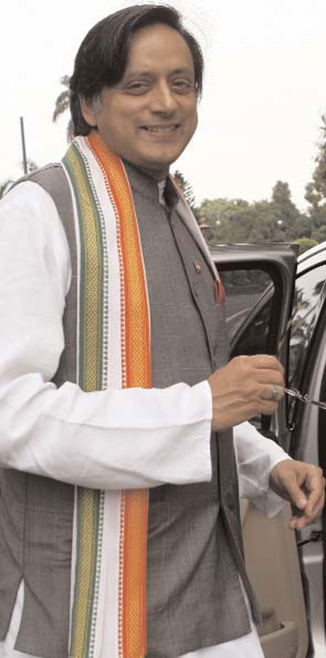 7 नवंबर 2012: तस्‍वीरों में इंडिया टुडे | <a style='COLOR: #d71920' href='http://bit.ly/indiatoday-hindi-section' target='_blank'>पढ़ें इंडिया