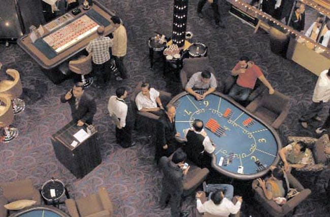 14 नवंबर 2012: तस्वीरों में इंडिया टुडे | पढ़ें इंडिया 14 नवंबर 2012: तस्वीरों में इंडिया टुडे | <a style='COLOR: #d71920' href='http://bit.ly/indiatoday-hindi-section' target='_blank'>पढ़ें इंडिया