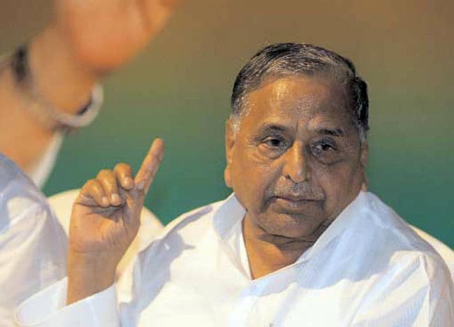 05 दिसंबर 2012: तस्वीरों में इंडिया टुडे | पढ़ें इंडिया 05 दिसंबर 2012: तस्वीरों में इंडिया टुडे | <a style='COLOR: #d71920' href='http://bit.ly/indiatoday-hindi-section' target='_blank'>पढ़ें इंडिया