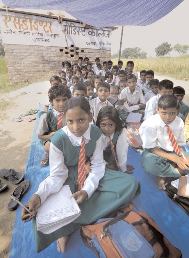 24 अक्टूबर 2012: तस्वीरों में इंडिया टुडे | पढ़ें 24 अक्टूबर 2012: तस्वीरों में इंडिया टुडे | <a style='COLOR: #d71920' href='http://bit.ly/indiatoday-hindi-section' target='_blank'>पढ़ें