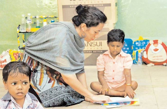 12 दिसंबर 2012: तस्वीरों में इंडिया टुडे | पढ़ें इंडिया 12 दिसंबर 2012: तस्वीरों में इंडिया टुडे | <a style='COLOR: #d71920' href='http://bit.ly/indiatoday-hindi-section' target='_blank'>पढ़ें इंडिया