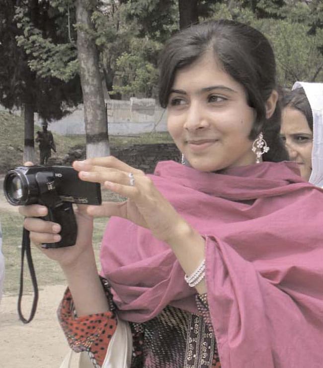 24 अक्टूबर 2012: तस्वीरों में इंडिया टुडे | पढ़ें 24 अक्टूबर 2012: तस्वीरों में इंडिया टुडे | <a style='COLOR: #d71920' href='http://bit.ly/indiatoday-hindi-section' target='_blank'>पढ़ें