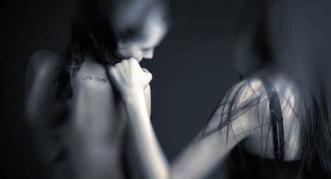 12 दिसंबर 2012: तस्वीरों में इंडिया टुडे | पढ़ें इंडिया 12 दिसंबर 2012: तस्वीरों में इंडिया टुडे | <a style='COLOR: #d71920' href='http://bit.ly/indiatoday-hindi-section' target='_blank'>पढ़ें इंडिया