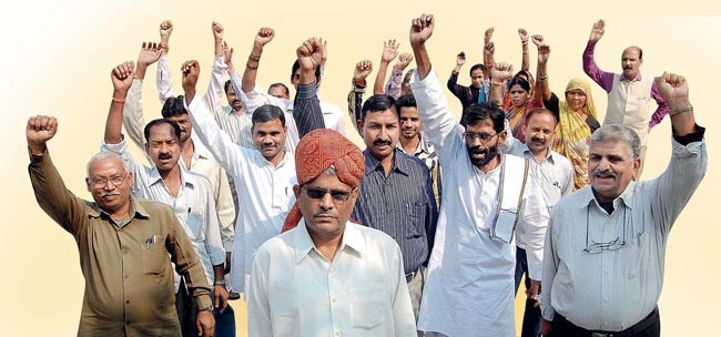 21 नवंबर 2012: तस्वीरों में इंडिया टुडे | पढ़ें इंडिया 21 नवंबर 2012: तस्वीरों में इंडिया टुडे | <a style='COLOR: #d71920' href='http://bit.ly/indiatoday-hindi-section' target='_blank'>पढ़ें इंडिया