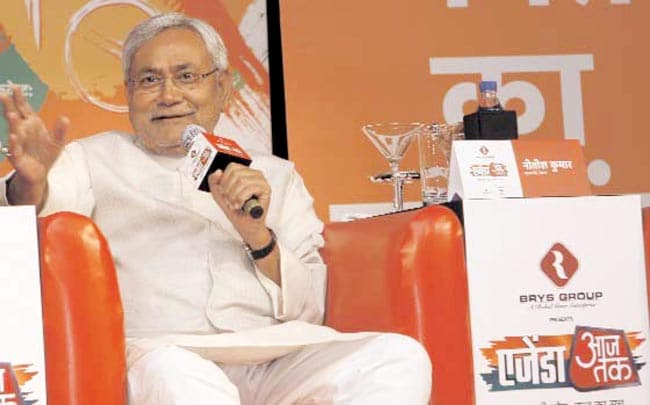 19 दिसंबर 2012: तस्वीरों में इंडिया टुडे | पढ़ें इंडिया 19 दिसंबर 2012: तस्वीरों में इंडिया टुडे | <a style='COLOR: #d71920' href='http://bit.ly/indiatoday-hindi-section' target='_blank'>पढ़ें इंडिया