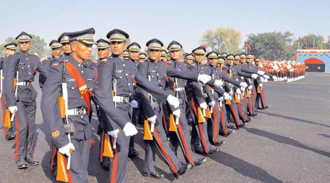 2 जनवरी 2013: तस्वीरों में इंडिया टुडे | पढ़ें इंडिया 2 जनवरी 2013: तस्वीरों में इंडिया टुडे | <a style='COLOR: #d71920' href='http://bit.ly/indiatoday-hindi-section' target='_blank'>पढ़ें इंडिया