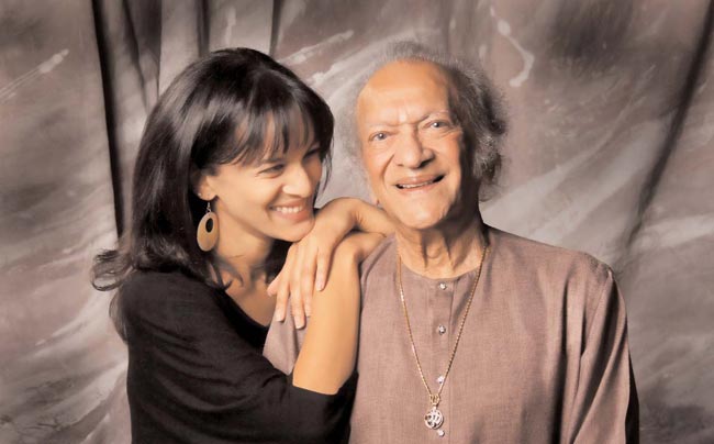 26 दिसंबर 2012: तस्‍वीरों में इंडिया टुडे | <a style='COLOR: #d71920' href='http://bit.ly/indiatoday-hindi-section' target='_blank'>पढ़ें इंडिया