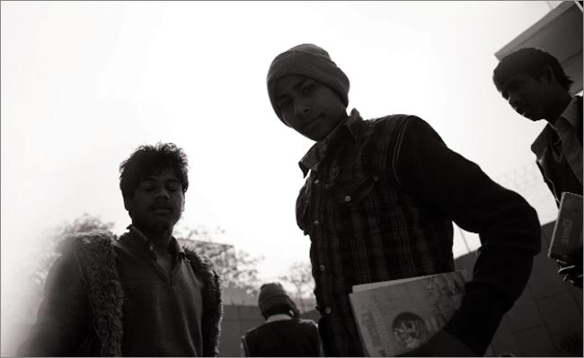 23 जनवरी 2013: तस्वीरों में इंडिया टुडे | पढ़ें इंडिया 23 जनवरी 2013: तस्वीरों में इंडिया टुडे | <a style='COLOR: #d71920' href='http://bit.ly/indiatoday-hindi-section' target='_blank'>पढ़ें इंडिया