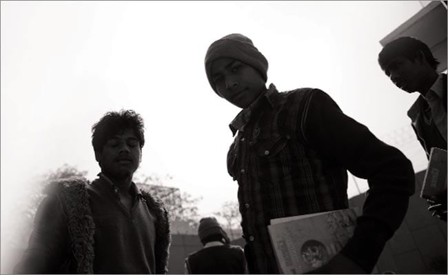 23 जनवरी 2013: तस्वीरों में इंडिया टुडे | पढ़ें इंडिया 23 जनवरी 2013: तस्वीरों में इंडिया टुडे | <a style='COLOR: #d71920' href='http://bit.ly/indiatoday-hindi-section' target='_blank'>पढ़ें इंडिया