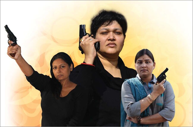 23 जनवरी 2013: तस्वीरों में इंडिया टुडे | पढ़ें इंडिया 23 जनवरी 2013: तस्वीरों में इंडिया टुडे | <a style='COLOR: #d71920' href='http://bit.ly/indiatoday-hindi-section' target='_blank'>पढ़ें इंडिया