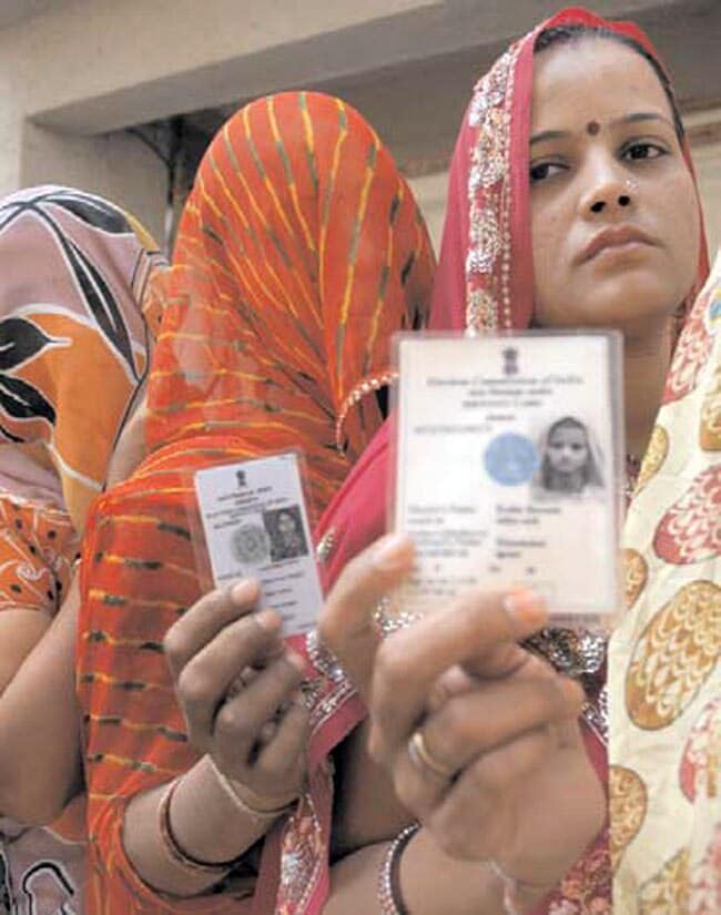 6 फरवरी 2013: तस्वीरों में इंडिया टुडे | पढ़ें इंडिया 6 फरवरी 2013: तस्वीरों में इंडिया टुडे | <a style='COLOR: #d71920' href='http://bit.ly/indiatoday-hindi-section' target='_blank'>पढ़ें इंडिया