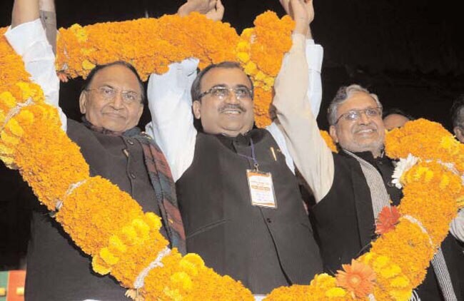 6 फरवरी 2013: तस्वीरों में इंडिया टुडे | पढ़ें इंडिया 6 फरवरी 2013: तस्वीरों में इंडिया टुडे | <a style='COLOR: #d71920' href='http://bit.ly/indiatoday-hindi-section' target='_blank'>पढ़ें इंडिया