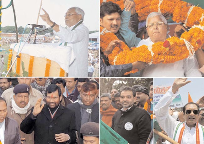 30 जनवरी 2013: तस्वीरों में इंडिया टुडे | पढ़ें इंडिया 30 जनवरी 2013: तस्वीरों में इंडिया टुडे | <a style='COLOR: #d71920' href='http://bit.ly/indiatoday-hindi-section' target='_blank'>पढ़ें इंडिया