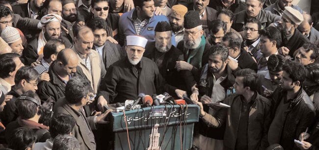 30 जनवरी 2013: तस्वीरों में इंडिया टुडे | पढ़ें इंडिया 30 जनवरी 2013: तस्वीरों में इंडिया टुडे | <a style='COLOR: #d71920' href='http://bit.ly/indiatoday-hindi-section' target='_blank'>पढ़ें इंडिया