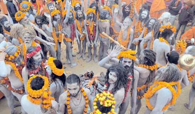 महाकुंभ की झलकियां | महाकुंभ पर महाकुंभ की झलकियां | <a style='COLOR: #d71920' href='http://bit.ly/odlIqh' target='_blank'>महाकुंभ पर